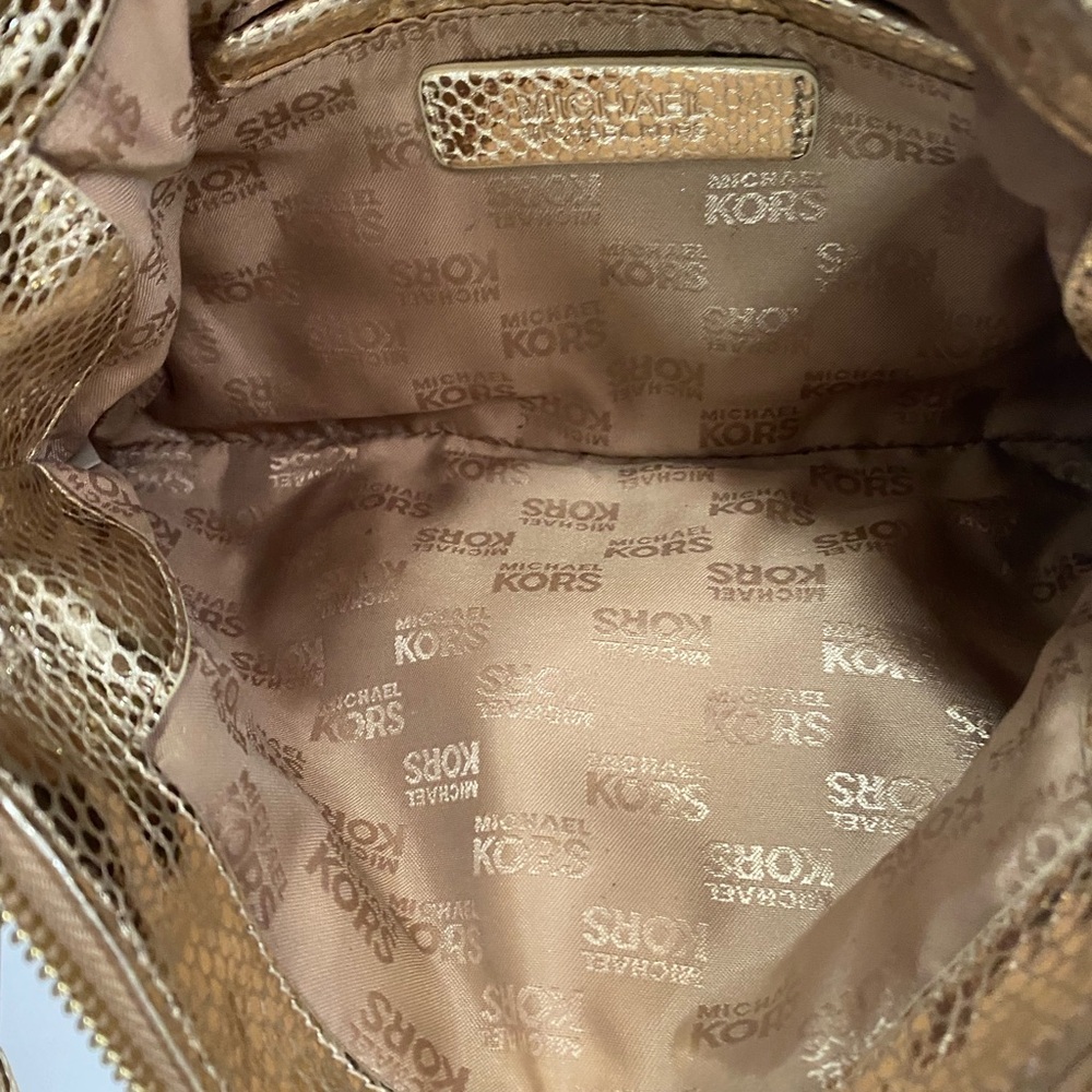 Michael Kors Shiny Metallic Gold Shoulder Bag Purse Excellent Condition - Picture 10 of 10